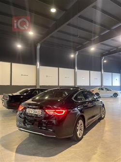 Chrysler 200